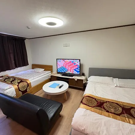 Hostel Sunflower 302